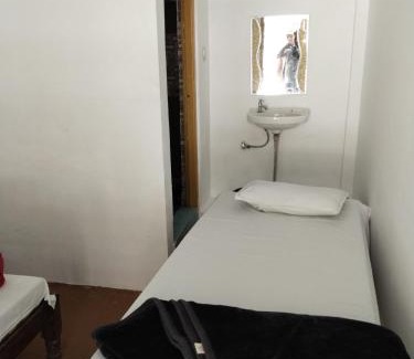 Dunda Hotel | Hotel Shri Gyandeep