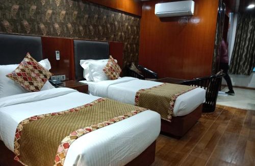 East of Kailash Hotel | Hotel Shuhul Continental By Hotel Porium