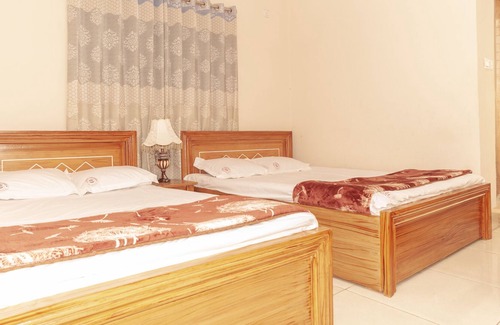 Mirpur House | Hotel Sikder Residential - Deluxe Double Room - AC