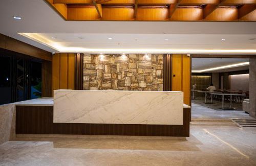 HITEC City Hotel | Hotel Silver Clé Hitech City Madhapur