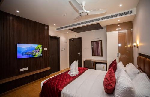 HITEC City Hotel | Hotel Silver Clé Hitech City Madhapur