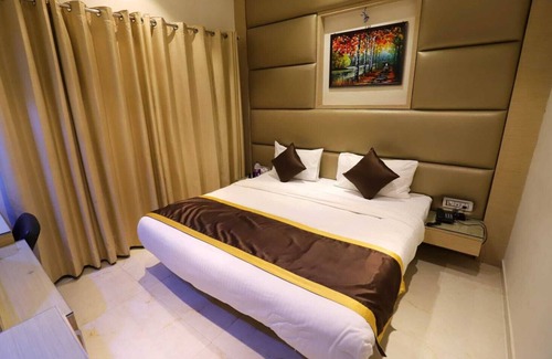 Bareilly Hotel | Hotel Skylark