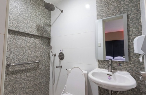 Alabang Hotel | Hotel Sogo Alabang Rotonda