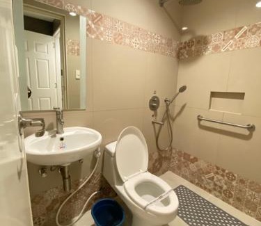 Phil-Am Hotel | Hotel Sogo - EDSA Trinoma