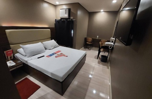 Diliman Hotel | Hotel Sogo Timog 2
