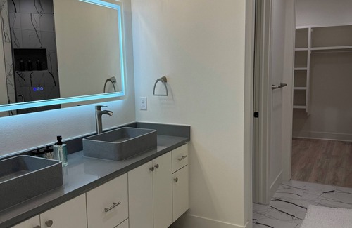 Downtown House | Hotel Soigneur