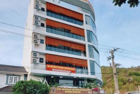 Nha Trang Apartment | Hotel Son Trang seaview balcony