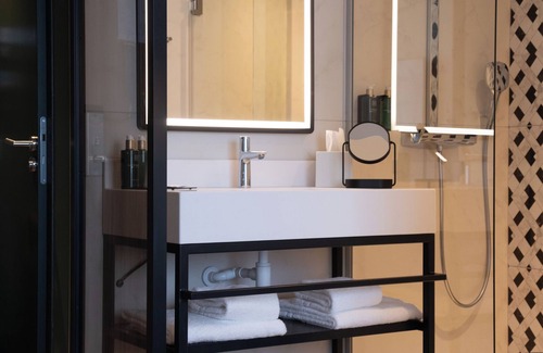 Lille Centre Ville Hotel | Hotel & Spa Oceania Lille Les Augustins