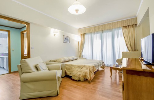 Krapanj Hotel | Hotel Spongiola