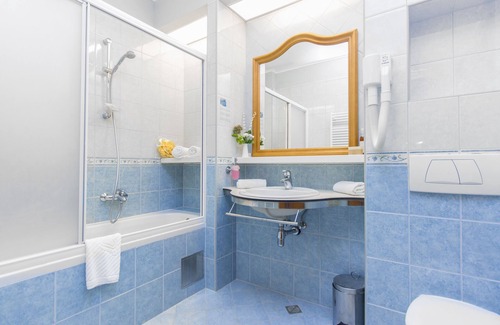Krapanj Hotel | Hotel Spongiola