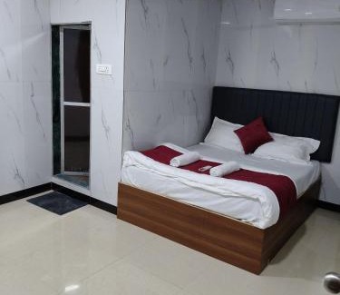 Kurla House | Hotel SR residency