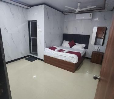 Kurla House | Hotel SR residency