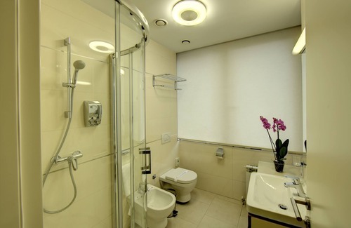 Savamala Hotel | Hotel Srbija Garden Ex Garni