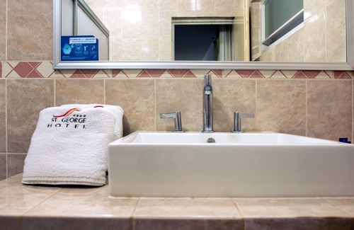 Celaya Hotel | Hotel St George