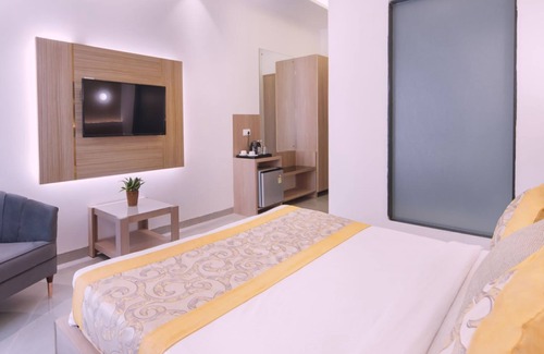 Chhatarpur Hotel | Hotel Star Suites By Star Group