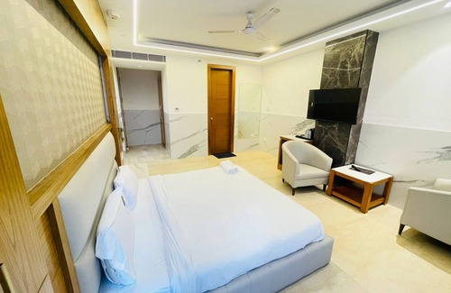 Chhatarpur Hotel | Hotel Star Suites By Star Group