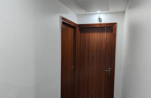 New Delhi House | Hotel Starline Residency