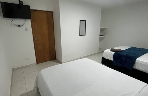 Crespo Hotel | Hotel stay Golden