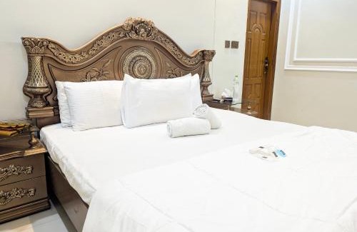 Gulshan-E-Jamal Bed & Breakfast | Hotel StayInn - Millennium Mall Branch