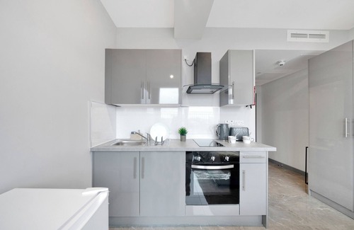 Valentines Apartment | Hotel Studio Apartment in East London