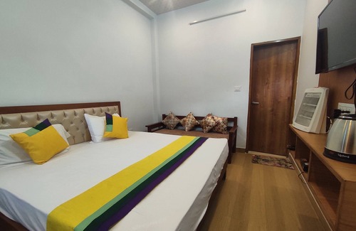 Bullawala Hotel | Hotel StudioZ Sahastradhara