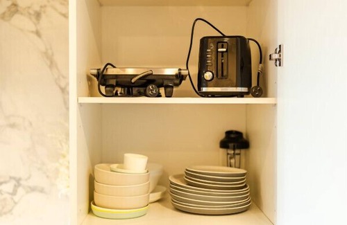 Box Hill House | Hotel-style Apartment BoxHill FREE Parking Netflix