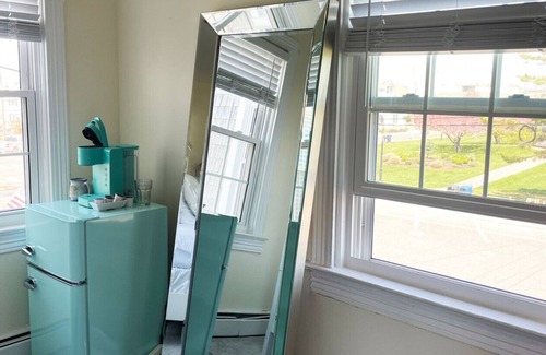 Beach Haven House | Hotel style room 300' from beach