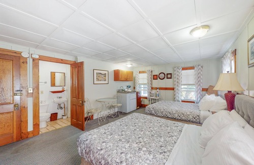 Windham House | Hotel-style room at Sebago Lake Lodge w/kitchenette, WiFi, & lake access
