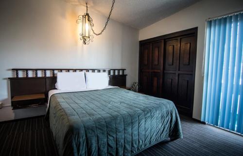 Playa Ensenada Hotel | Hotel Suites Malena