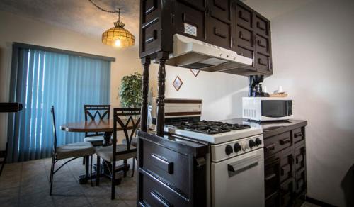 Playa Ensenada Hotel | Hotel Suites Malena