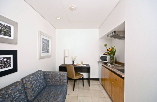 Zona Rosa Apartment | Hotel & Suites PF