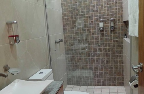 Tonala Hotel | Hotel & Suites Punto Oriente