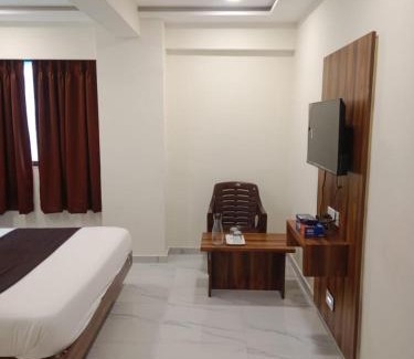 Ahmedabad Hotel | Hotel Sun Shine
