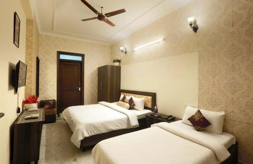 Noida Hotel | Hotel Sunrise View By Aura