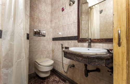 Karol Bagh Hotel | Hotel Sunstar Residency