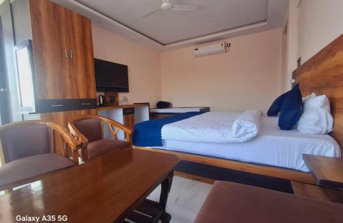 Mayapur Hotel | Hotel Surya Inn