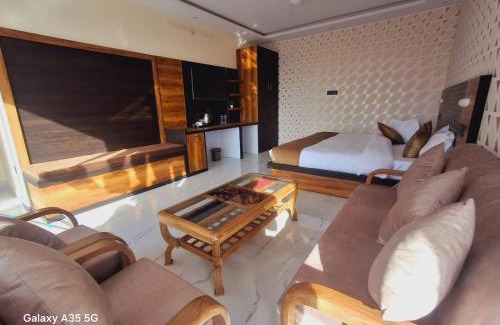 Mayapur Hotel | Hotel Surya Inn