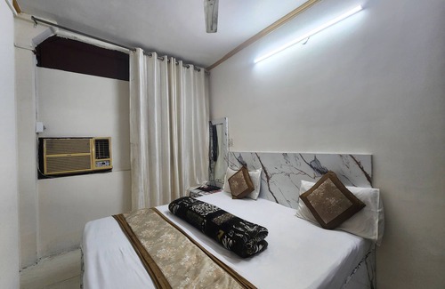 Jangpura Hotel | Hotel Surya Inn