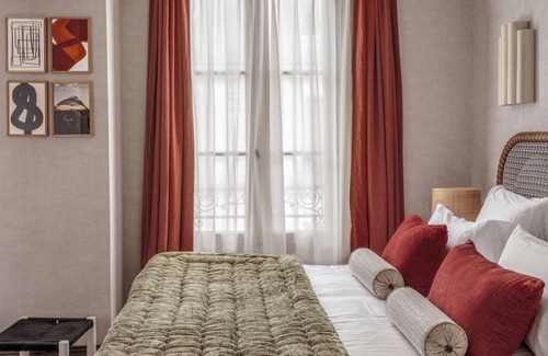 Enfants-Rouges Hotel | Hotel Suzie Blue