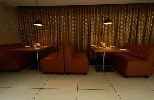 Habsiguda Hotel | HOTEL SVM GRAND RAMANTHAPUR