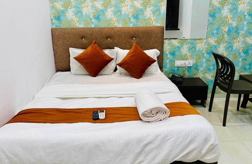 Indore Hotel | Hotel Swadeshi Dhani and Restaurant