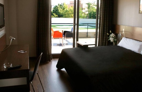 Timon Hotel | Hotel Tach Madrid Airport