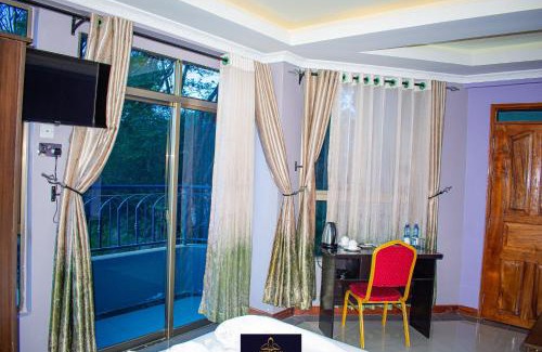 Nanyuki Hotel | HOTEL TAJI NANYUKI