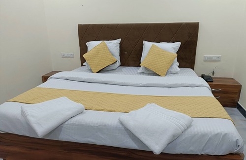 Varanasi Hotel | Hotel The Castle Inn