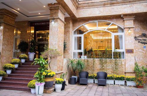 Trung Hoa Nhan Chinh Hotel | Hotel The Hanoi Central City