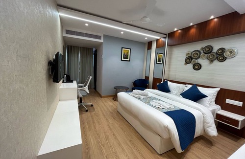 Chhatarpur Hotel | Hotel The Landmark