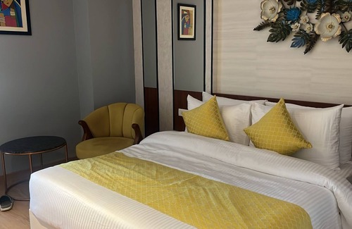 Chhatarpur Hotel | Hotel The Landmark
