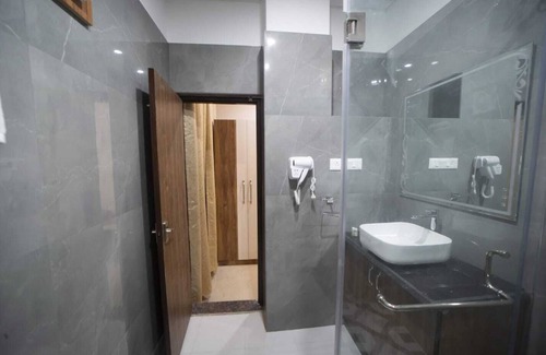 Varanasi Hotel | Hotel The Pearl