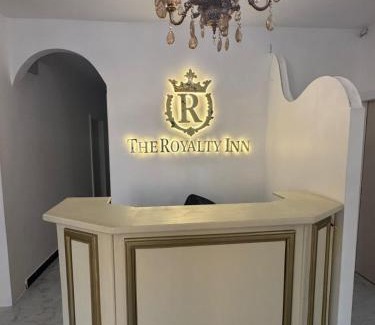 Simon Bolivar House | Hotel The Royalty Inn