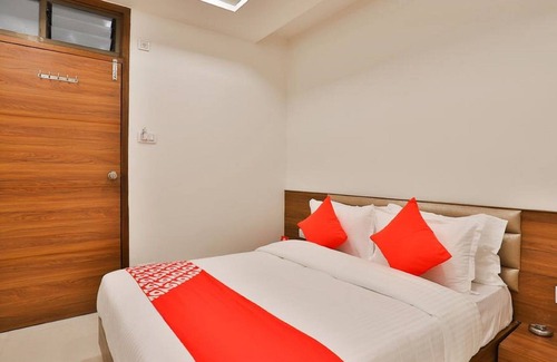 Ahmedabad Hotel | Hotel The S G